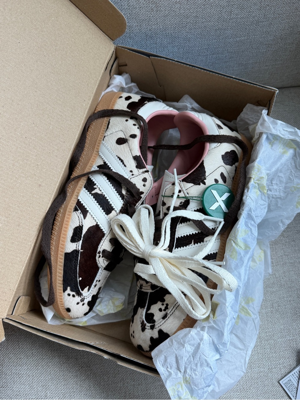 Adidas Cow Print Samba Sneakers,pony hair,US 9, fit closer to US 10, insole 26cm - Picture 3 of 11